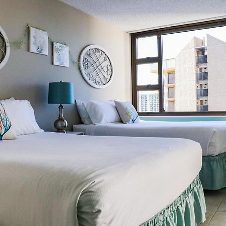 The Makai Suite At The Waikiki Banyan Гонолулу Екстер'єр фото